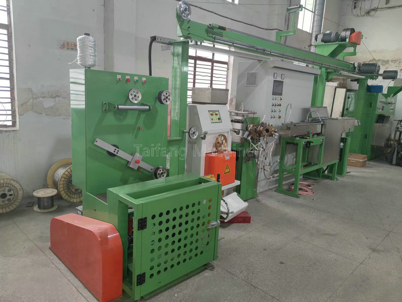 35型鐵（tiě）氟龍押出（chū）機